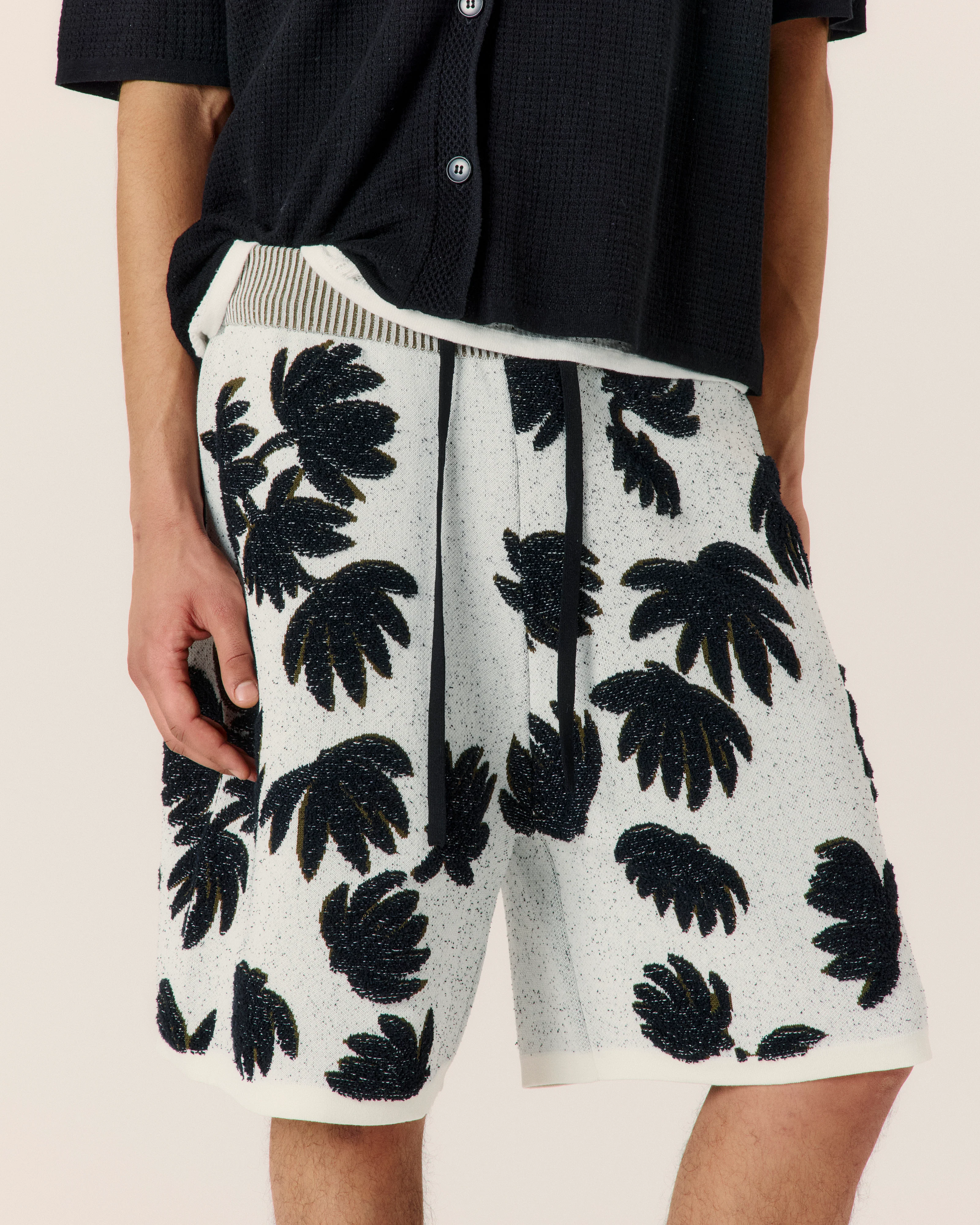 Palm Jacquard Short